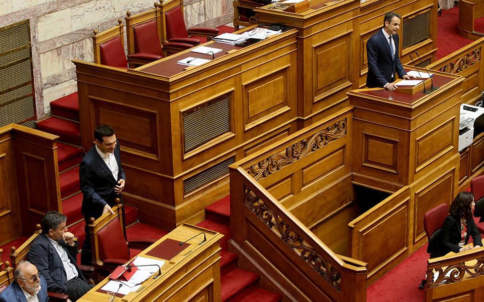 Tsipras, Mitsotakis clash in Parliament over corruption