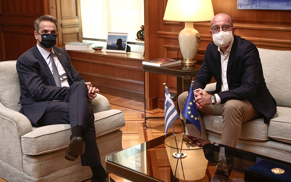 Athens ready to talk if it sees ‘tangible evidence’ of de-escalation from Ankara, says PM