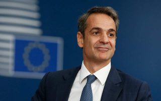 Mitsotakis demands PM’s resignation, early elections