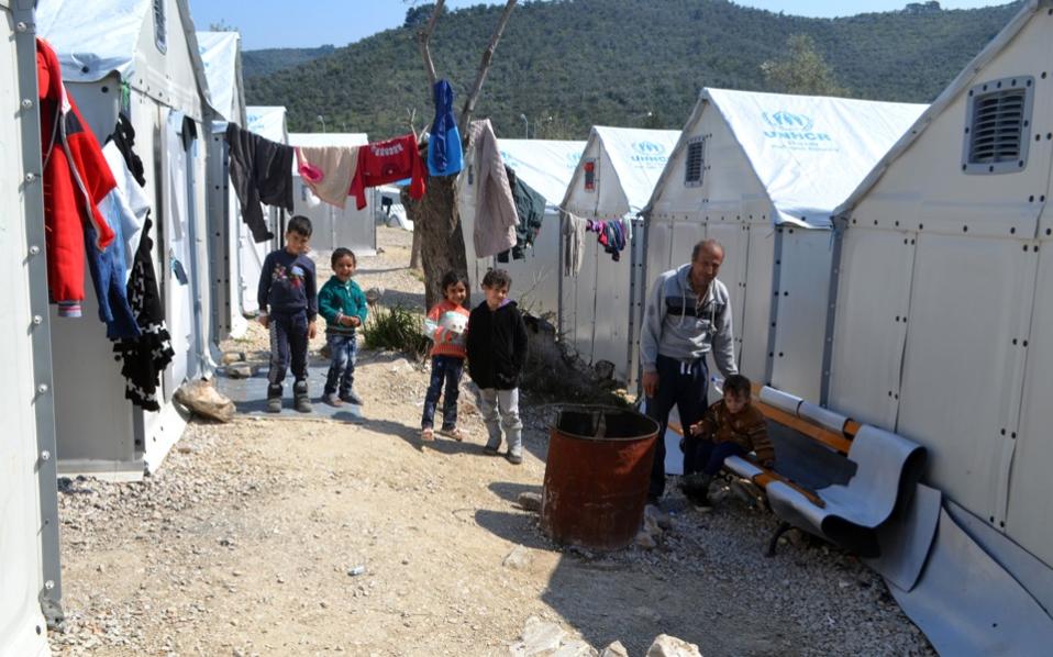 Migrant children await hostel spots
