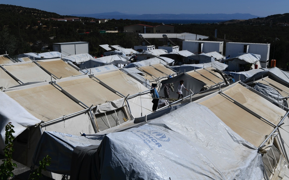 Greek PM to seek international help with migration problem