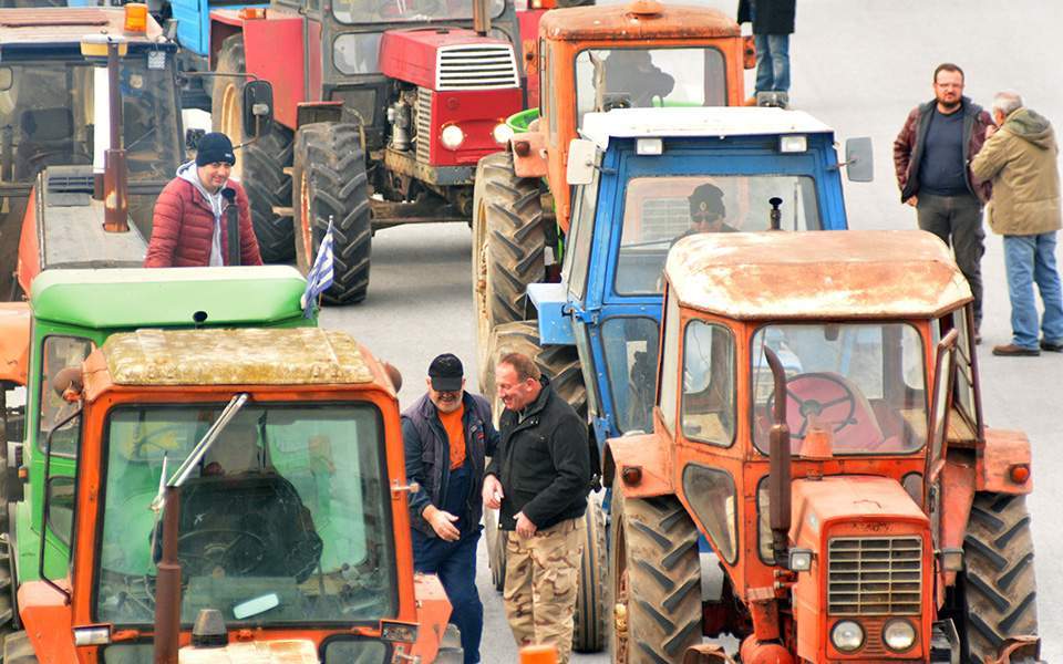 Tractors to roll out in Larissa as farmers protest