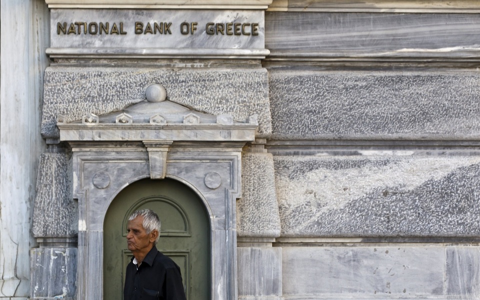 Nearly a quarter of Greek firms seek move abroad, survey shows