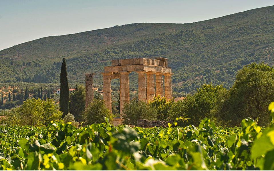 Lonely Planet names Peloponnese top European destination in 2016