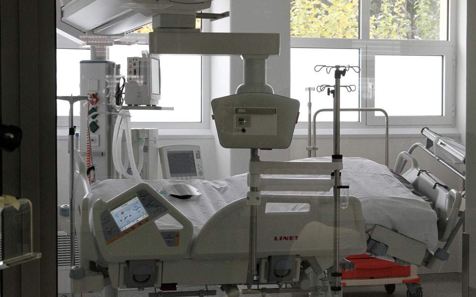 Health Ministry increases intensive care beds in Attica