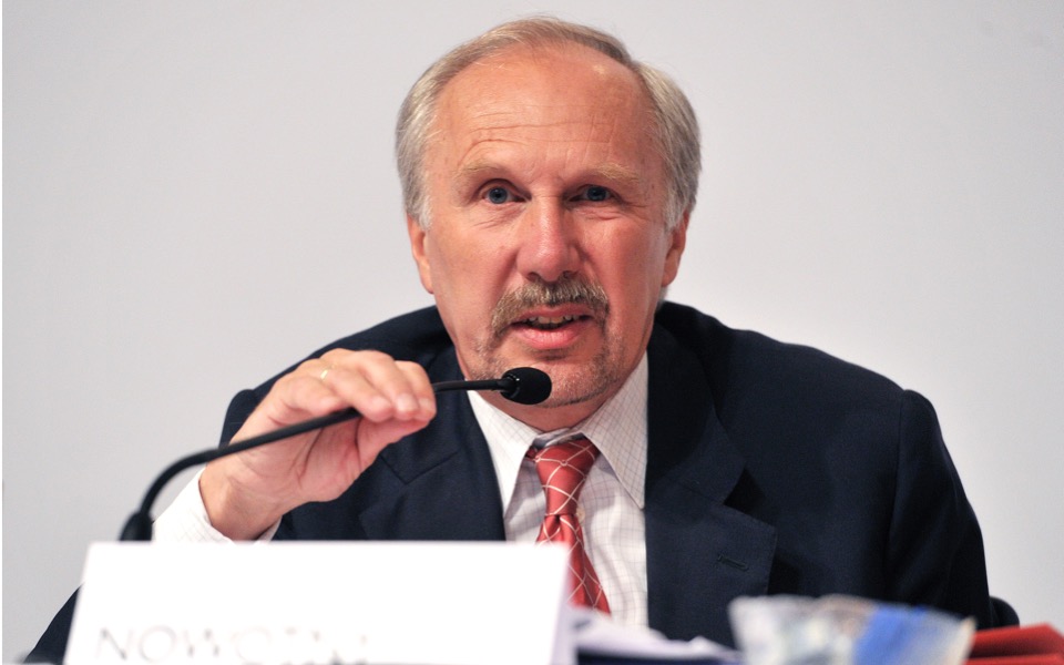 Nowotny says developments do not make it easy for ECB to act on Greek funding
