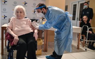 Greece rolls out vaccine to care homes