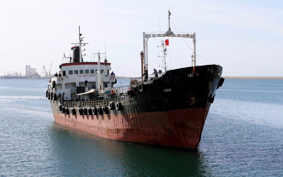 Eight Greek crewmen arrested in Libya transferred to naval base