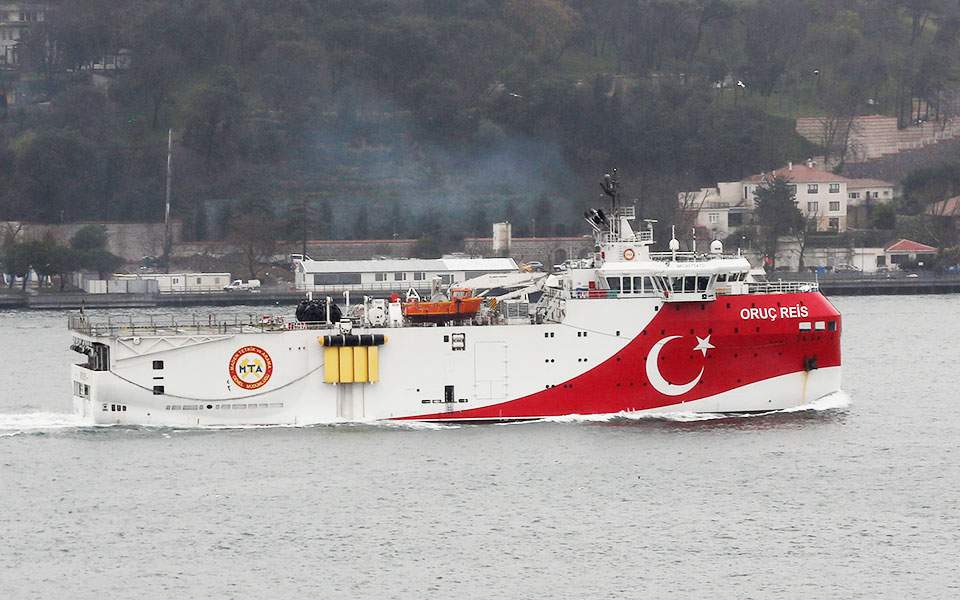 Turkish vessel leaves area of Greek continental shelf