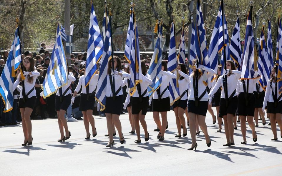 Thessaloniki mayor objects to schoolchildren in military parade