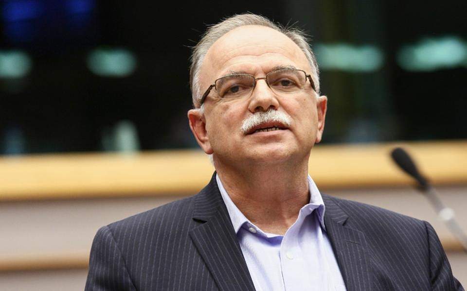SYRIZA MEP derided for stacked cart at supermarket
