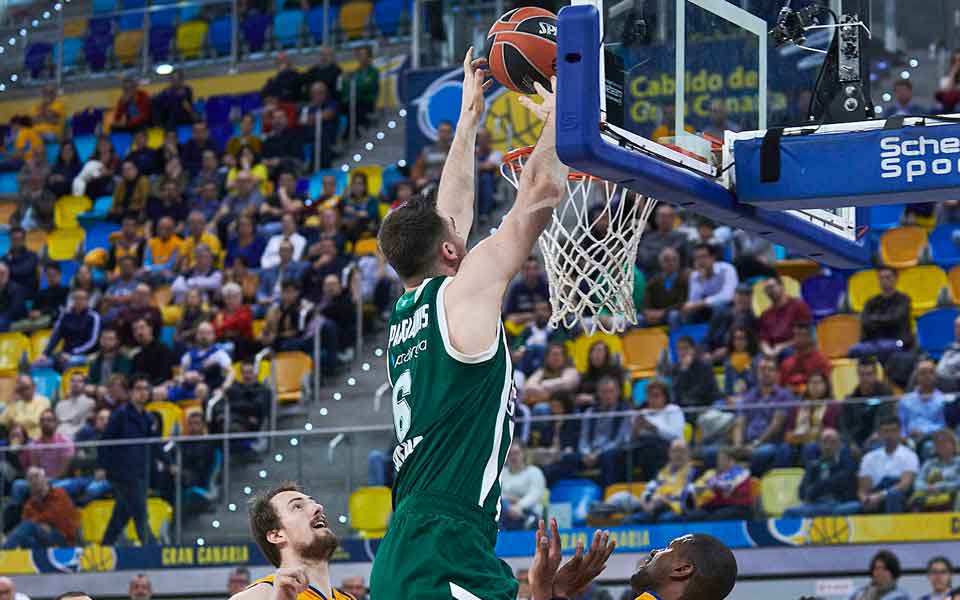Panathinaikos builds on its momentum, as Reds lose again