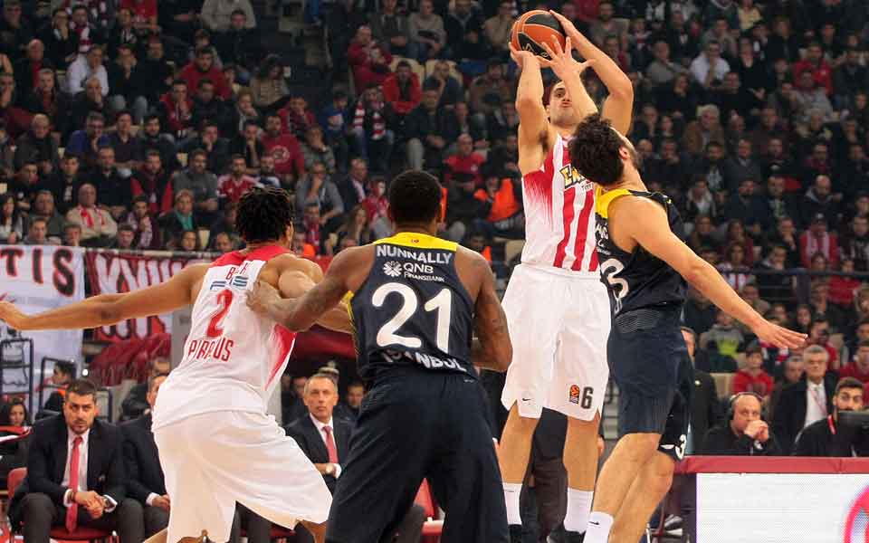 Reds second in Euroleague at halfway point
