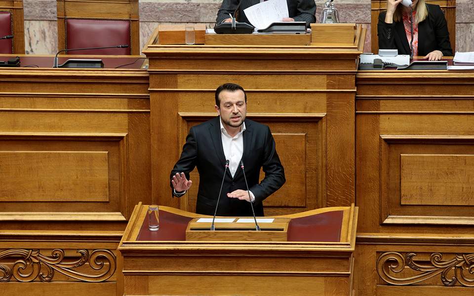 Prominent minister attributes SYRIZA defeat to high abstention rate