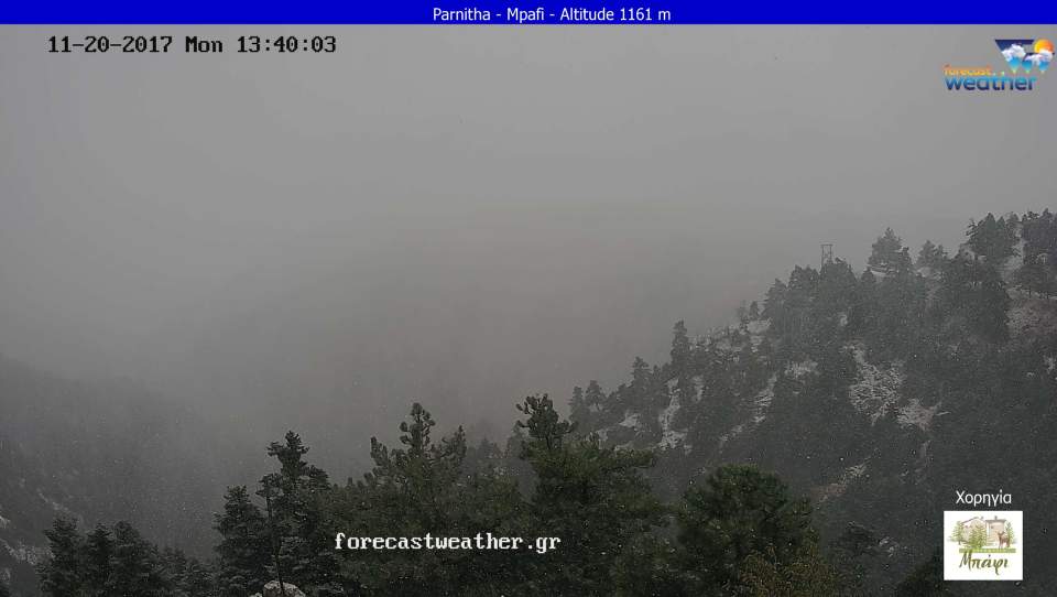 Year’s first snow falls on Mount Parnitha