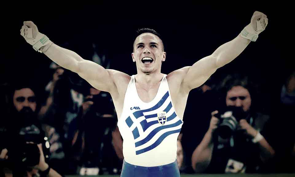 Petrounias shakes off injury to win another world title