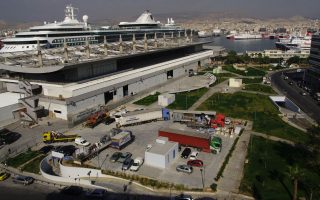 Strikes harm Piraeus port’s credibility