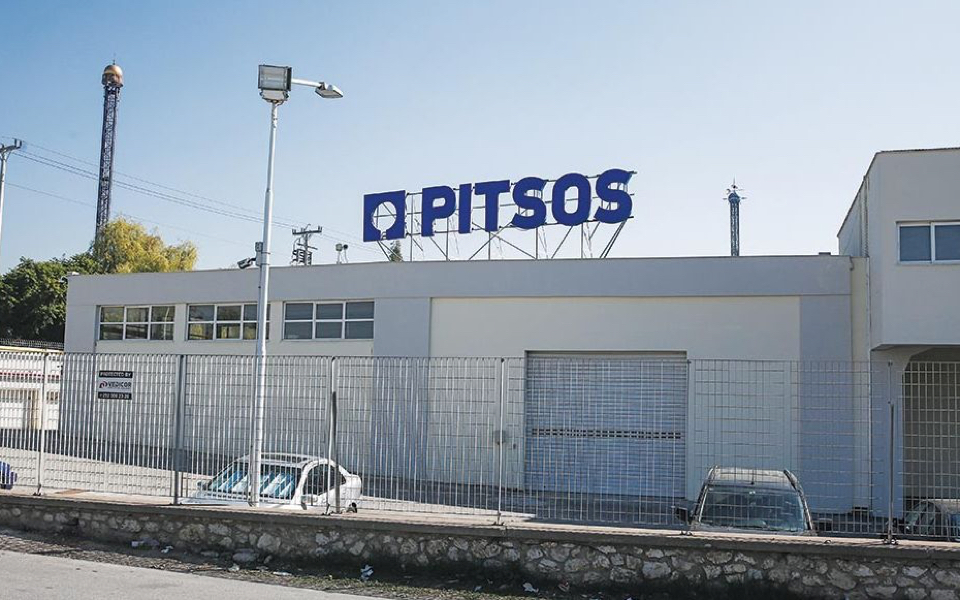 Gov’t trying to keep Pitsos in Greece