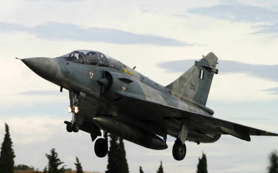 Mirage jet crash revives fleet fears
