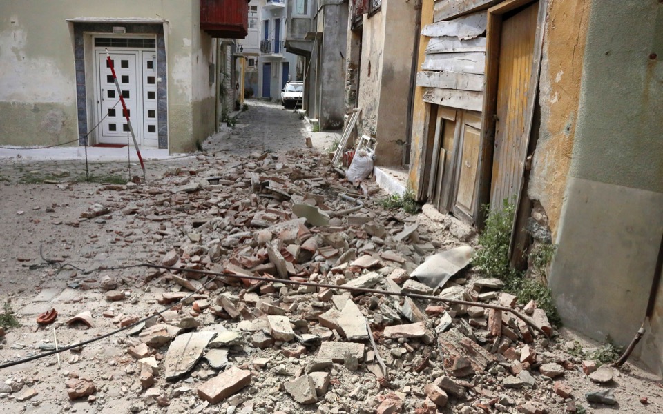 Lesvos rocked by powerful quake