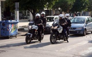 officers-attacked-in-southern-athens-three-lightly-injured