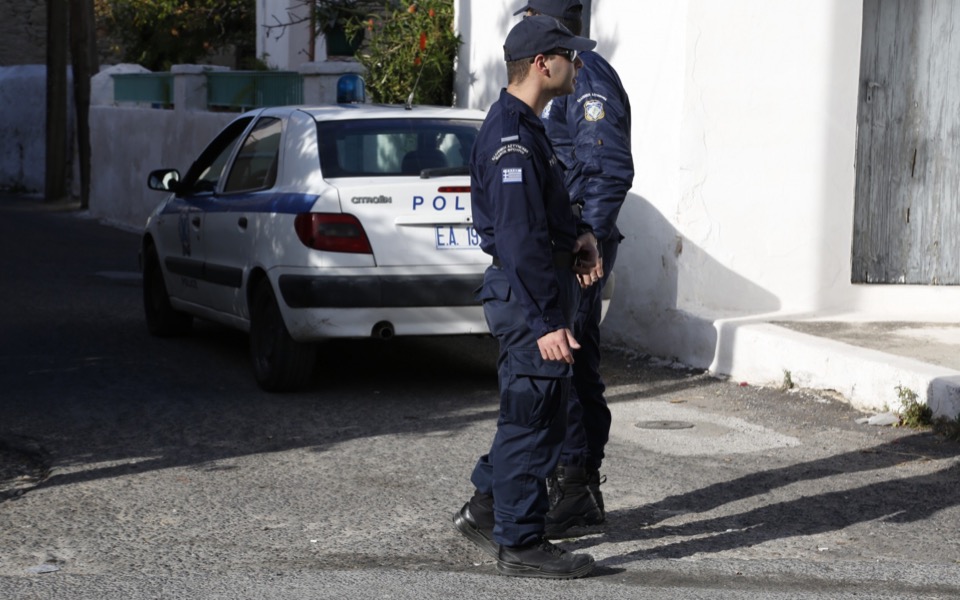 Police patrols being expanded at five Athens squares