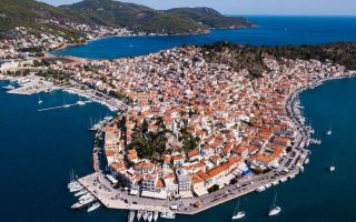 Saronic island of Poros on lockdown after Covid outbreak