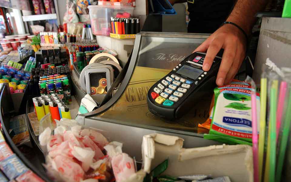 Card transactions soared 80 pct year-on-year over Christmas