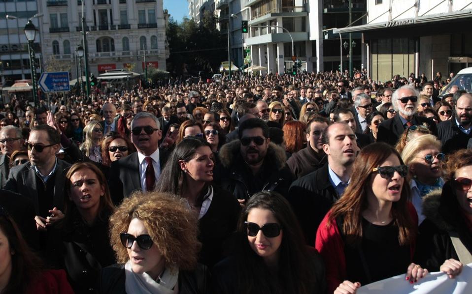 Notaries announce new strike
