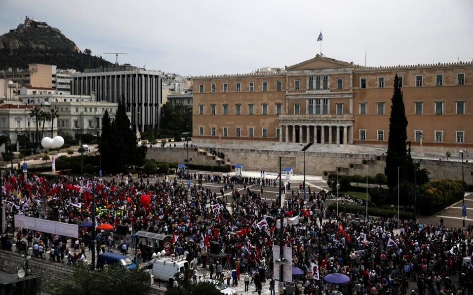 Greeks to strike over right-to-strike bill