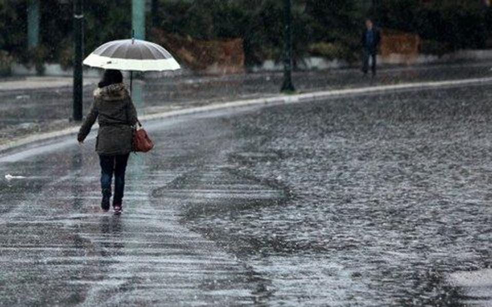 Heavy rainfall causes problems in Thessaloniki, Halkidiki