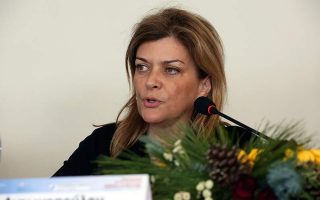 Alternate Minister for Social Solidarity resigns over revelations she took 23,000 euros in rent subsidies