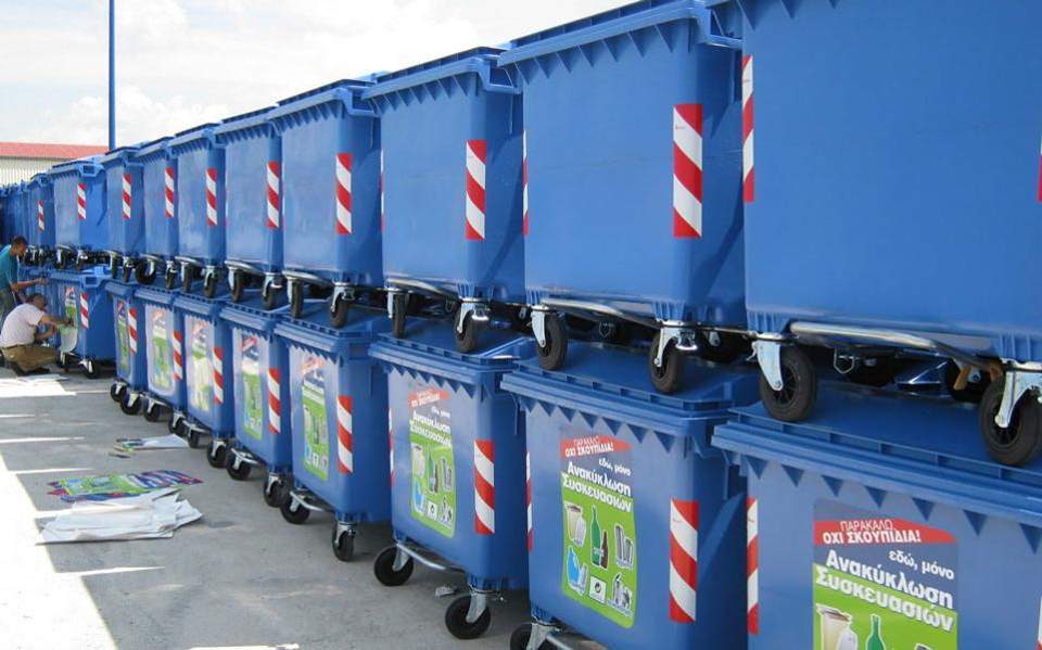 Figures expose Greeks’ poor waste disposal habits