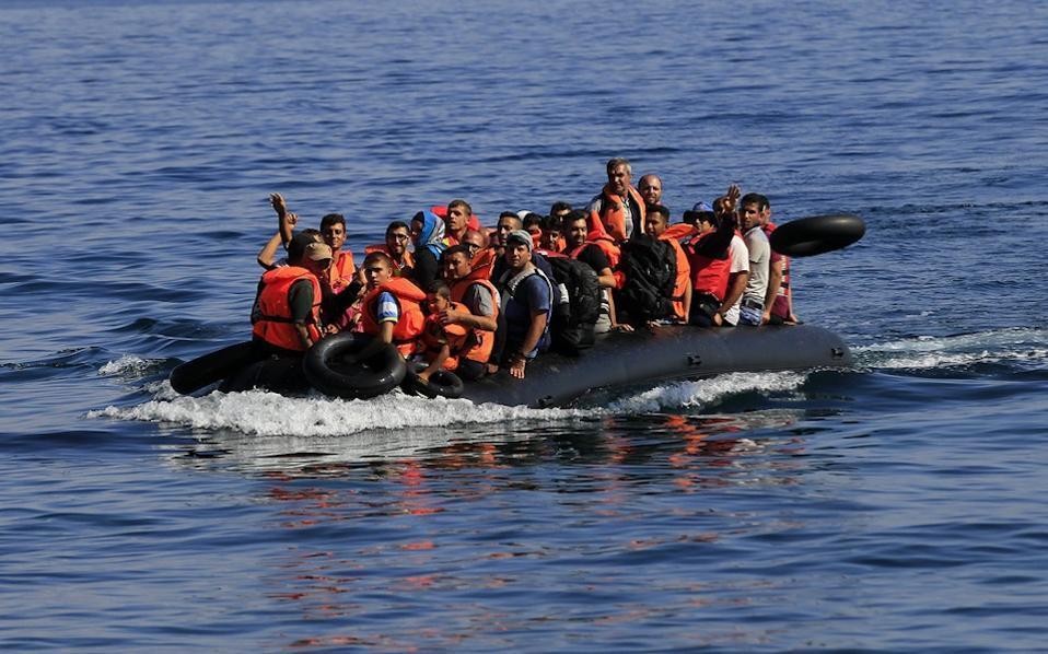 Boat with 110 migrants runs into trouble off Methoni coast