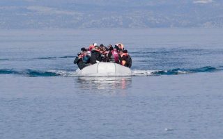 Nearly 2,000 migrants reached Aegean islands in March