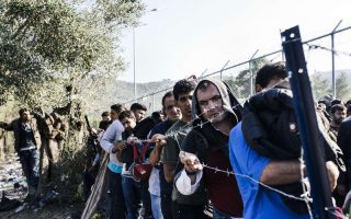 Lesvos groups to lobby against more migrant camps