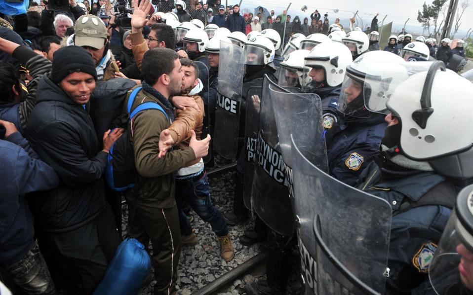 Scuffles break out between migrants, police at Greece’s northern border