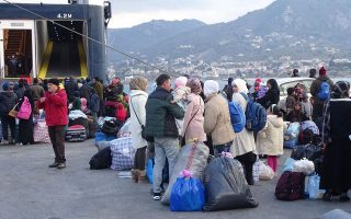 Greek government weighs response to court ruling on migrants