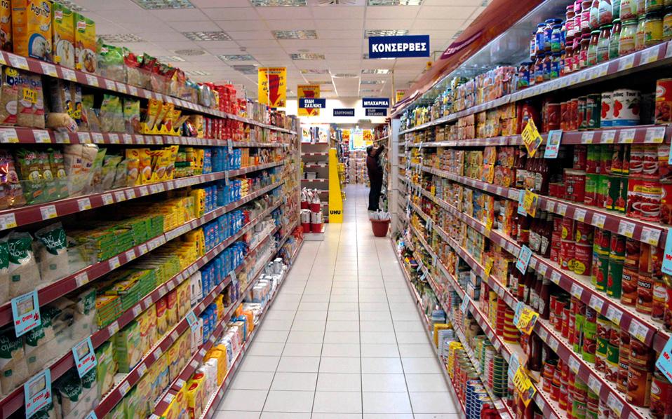 Greek retail sales fall 2.6 pct in August, led by fuels, lubricants
