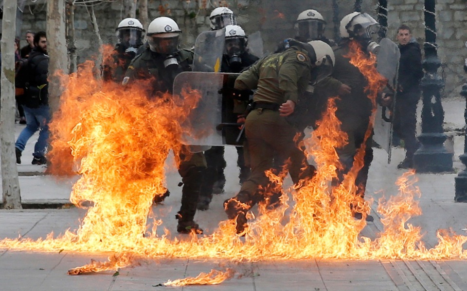 Violence breaks out at Athens march against pension reforms