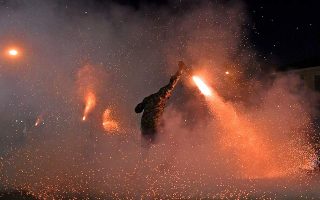 Kalamata mayor backtracks on deadly flare ‘tradition’