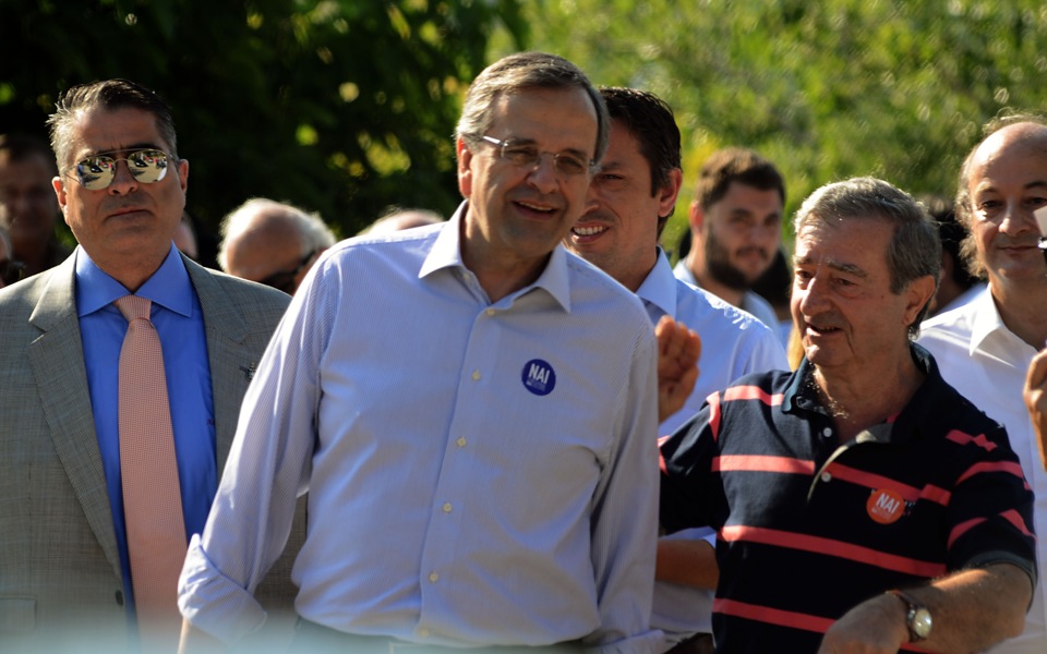 Conservative leader urges Greeks to vote ‘yes’