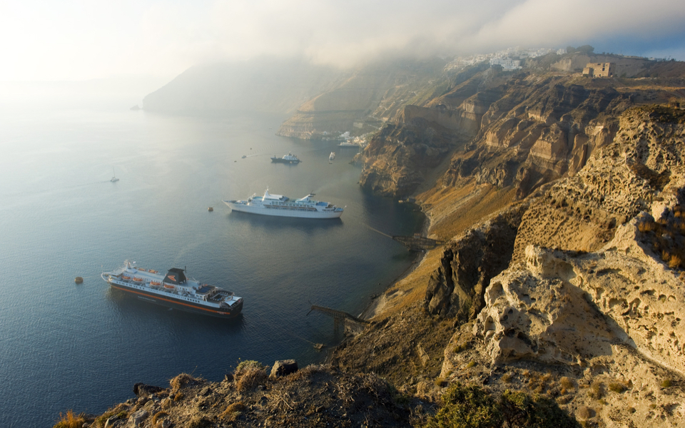 Hotel rates climb on Cycladic isles
