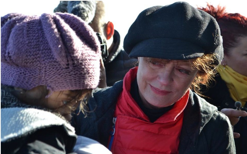 Susan Sarandon pledges to spread word about refugee crisis