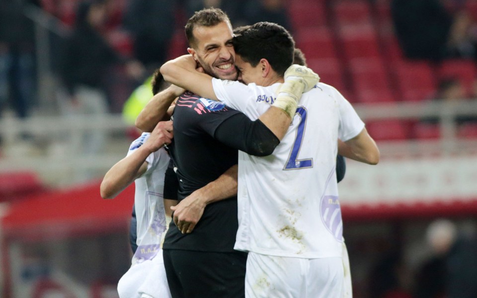 Lamia shocks Olympiakos to dump it out of Cup