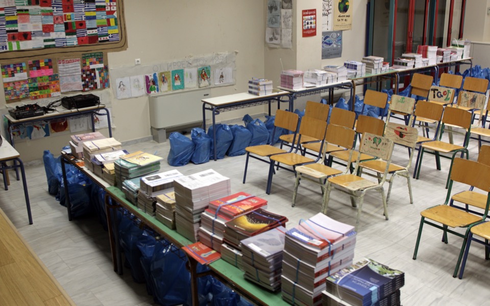 Pupils urged to return books