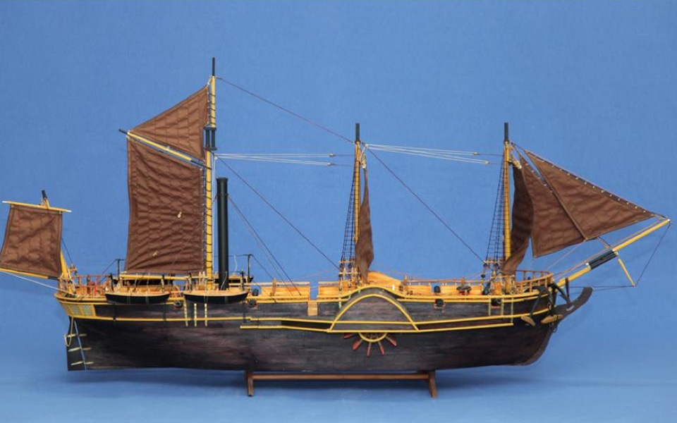 Model-maker shows Greek shipbuilding through the ages