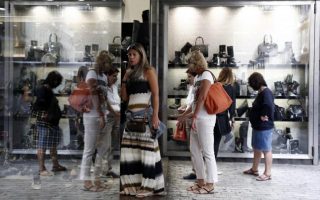 Greek consumer prices fall 0.4 percent year-on-year in April, deflation persists