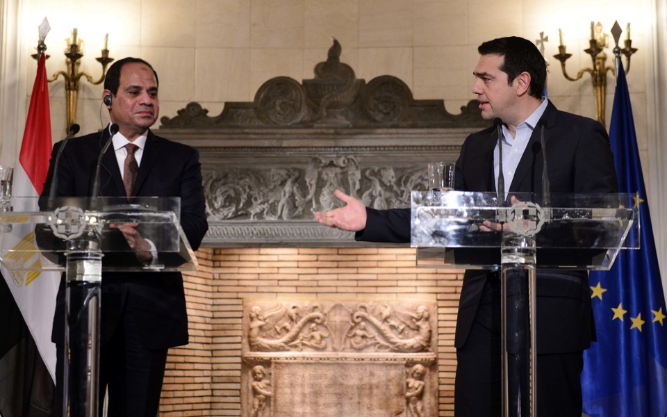 Greece woos Egyptian leader after huge gas discovery