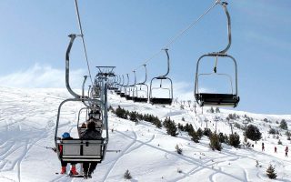 Greek ski resorts close early to stop Covid-19 spread
